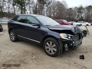 2016 Volvo XC60 T5 Platinum with VIN YV4612RM7G2843729, listed as a Copart auction lot 89247715 with 85,896 mi miles and Salvage Title. Bid and sale history available at carsss.com. Image 4.