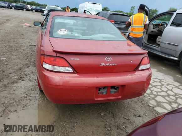 2001 Toyota Solara SE with VIN 2T1CG22PX1C531390, listed as a Copart auction lot 70049014 with 226,184 mi miles and Salvage Title. Bid and sale history available at DreamBid. Image 6.