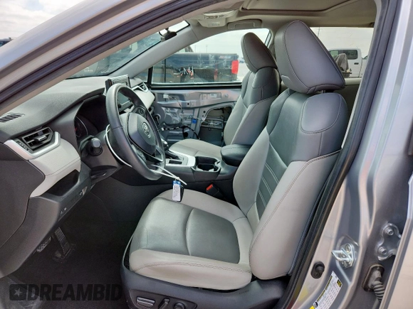2021 Toyota RAV4 XLE Premium with VIN 2T3C1RFVXMC170581, listed as a Copart auction lot 58327005 with 54,200 mi miles and Salvage title. Bid and sale history available at DreamBid. Image 7.