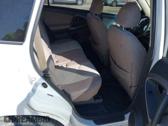 2006 Toyota RAV4 with VIN JTMBK33V165004551, listed as a IAAI auction lot 41757152 with 177,508 mi miles. Bid and sale history available at carsss.com. Image 8.