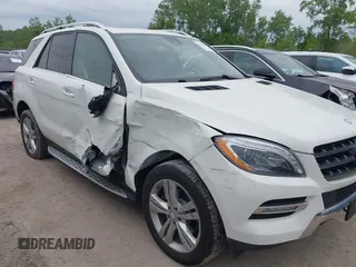 2013 Mercedes-Benz M 350 с VIN 4JGDA5HB2DA106110, выставлен на аукционе IAAI как лот 42338216 с пробегом 128 770 миль миль и . История ставок и продаж доступна на DreamBid. Изображение 6.