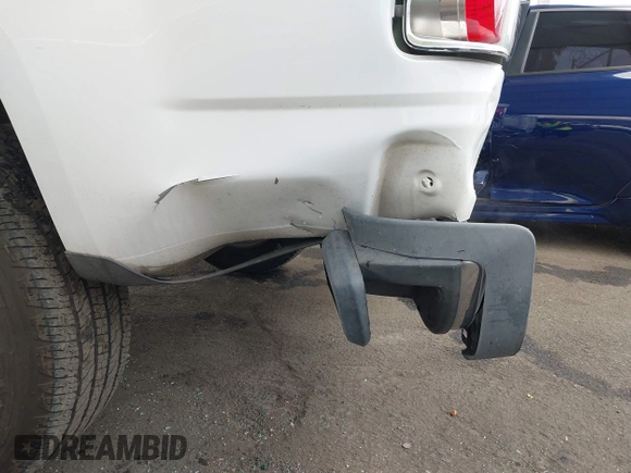 2015 GMC Canyon 2WD SLE with VIN 1GTG5BE31F1177142, listed as a IAAI auction lot 42065808 with 117,237 mi miles and . Bid and sale history available at DreamBid. Image 18.