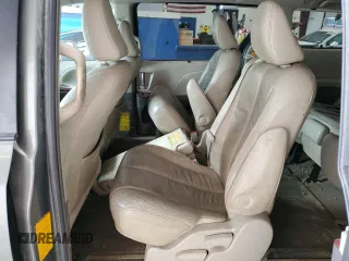 2012 Toyota Sienna XLE AAS с VIN 5TDYK3DCXCS202381, выставлен на аукционе Copart как лот 59002895 с пробегом 272 415 миль миль и Списание • Salvage title. История ставок и продаж доступна на DreamBid. Изображение 11.