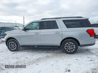 2024 Ford Expedition Max XLT with VIN 1FMJK1J82REA48491, listed as a IAAI auction lot 41272798 with 28,000 mi miles and . Bid and sale history available at DreamBid. Image 14.