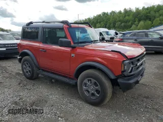 2024 Ford Bronco Big Bend z VIN 1FMDE7AH8RLB10818, wystawiony jako Copart lot #54044715 z przebiegiem 5 330 mil mil oraz Szkoda całkowita • Salvage title. Historia ofert i sprzedaży dostępna na DreamBid. Obrazek 4.