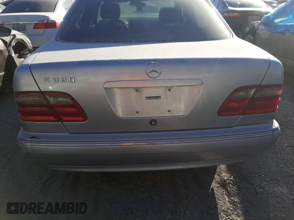 2002 Mercedes-Benz E-Class with VIN WDBJF65J12B472205, listed as a Copart auction lot 82494454 with 0 mi miles and Non Repairable. Bid and sale history available at carsss.com. Image 6.