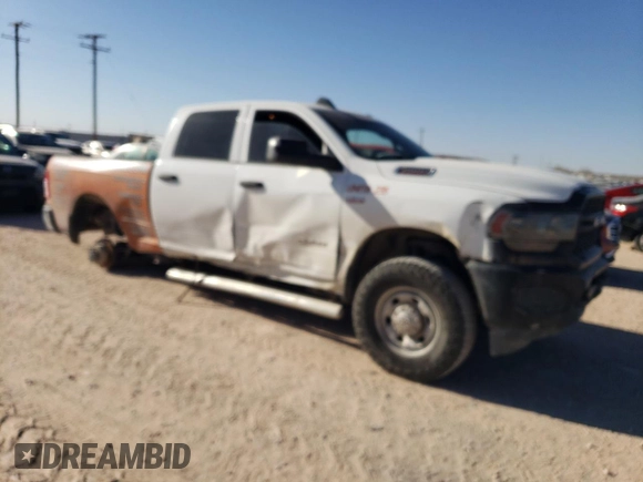 2022 Ram 2500 Tradesman with VIN 3C6UR5CJ8NG130238, listed as a Copart auction lot 47290815 with 101,841 mi miles and Salvage Title. Bid and sale history available at carsss.com. Image 4.