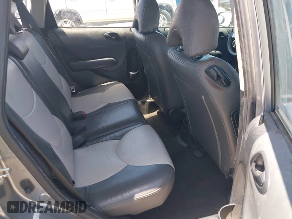 2007 Honda Fit Sport with VIN JHMGD38637S067718, listed as a IAAI auction lot 42348751 with 135,198 mi miles and . Bid and sale history available at DreamBid. Image 8.
