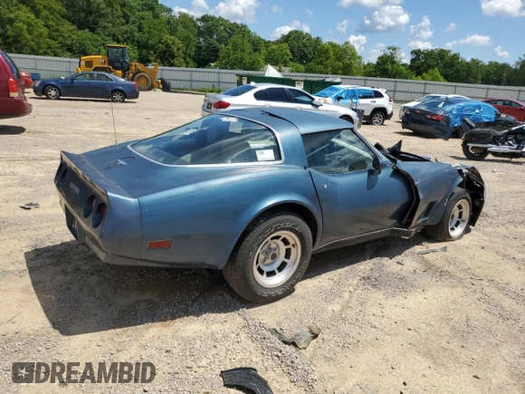 1980 Chevrolet Corvette z VIN 1Z878AS407077, wystawiony jako Copart lot #55312454 z przebiegiem Nie podano mil oraz Szkoda całkowita • Salvage title. Historia ofert i sprzedaży dostępna na DreamBid. Obrazek 3.