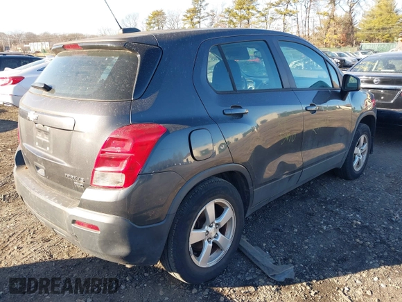 2016 Chevrolet Trax LS with VIN 3GNCJNSB5GL260761, listed as a IAAI auction lot 41280978 with 999,999 mi miles. Bid and sale history available at carsss.com. Image 4.