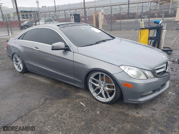 2011 Mercedes-Benz E-Class E 350 with VIN WDDKJ5GB6BF113516, listed as a IAAI auction lot 41735933 with 143,351 mi miles. Bid and sale history available at carsss.com. Image 1.