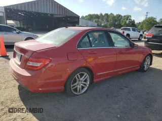 2014 Mercedes-Benz C 250 Sport z VIN WDDGF4HBXER304424, wystawiony jako Copart lot #55074935 z przebiegiem 192 618 mil mil oraz Czysty tytuł • Clean title. Historia ofert i sprzedaży dostępna na DreamBid. Obrazek 3.