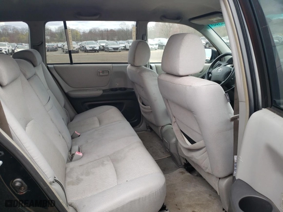 2004 Toyota Highlander with VIN JTEEP21A140011496, listed as a Copart auction lot 52932185 with 324,047 mi miles and Clean Title. Bid and sale history available at carsss.com. Image 10.