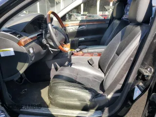 2008 Mercedes-Benz S 550 with VIN WDDNG71XX8A206492, listed as a Copart auction lot 48831245 with 205,849 mi miles and Salvage Title. Bid and sale history available at DreamBid. Image 7.