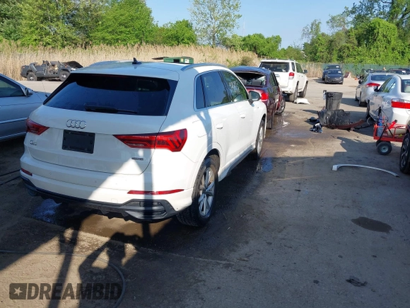 2021 Audi Q3 S line Premium with VIN WA1DECF31M1037901, listed as a IAAI auction lot 42158457 with 25,925 mi miles and . Bid and sale history available at DreamBid. Image 4.