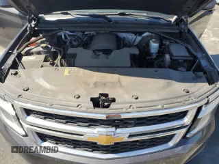 2017 Chevrolet Suburban LT z VIN 1GNSCHKC2HR243460, wystawiony jako Copart lot #58133185 z przebiegiem 108 632 mil mil oraz Szkoda całkowita • Salvage title. Historia ofert i sprzedaży dostępna na DreamBid. Obrazek 12.