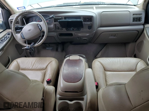 2001 Ford Excursion Limited z VIN 1FMSU43F91EA10949, wystawiony jako Copart lot #51003325 z przebiegiem 252 341 mil mil oraz Szkoda całkowita • Salvage title. Historia ofert i sprzedaży dostępna na DreamBid. Obrazek 8.