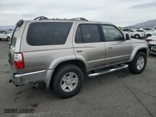 2001 Toyota 4Runner SR5 with VIN JT3GN86RX10194661, listed as a Copart auction lot 49448415 with 196,410 mi miles and Clean Title. Bid and sale history available at carsss.com. Image 3.