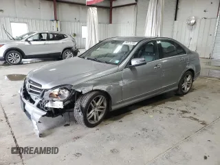 2013 Mercedes-Benz C 300 Sport с VIN WDDGF8AB7DR254436, выставлен на аукционе Copart как лот 56974785 с пробегом 70 138 миль миль и Списание • Salvage title. История ставок и продаж доступна на DreamBid. Изображение 1.
