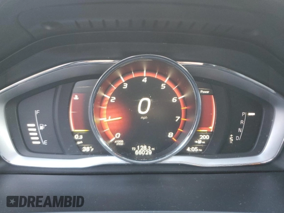 2018 Volvo V60 z VIN YV440MWK9J2053297, wystawiony jako Copart lot #43682195 z przebiegiem 66 029 mil mil oraz Szkoda całkowita • Salvage title. Historia ofert i sprzedaży dostępna na DreamBid. Obrazek 9.