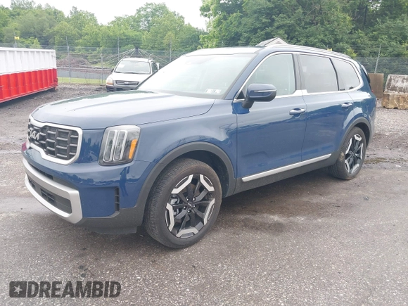 2023 Kia Telluride S with VIN 5XYP64GC0PG391725, listed as a IAAI auction lot 42380243 with 28,269 mi miles and . Bid and sale history available at DreamBid. Image 18.