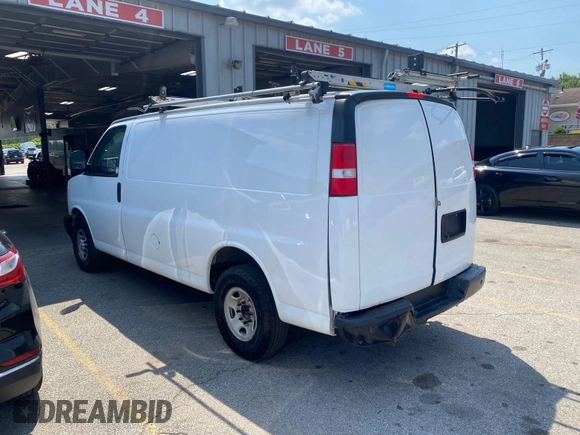 2017 Chevrolet Express Cargo with VIN 1GCWGAFF7H1324799, listed as a IAAI auction lot 42886617 with 214,293 mi miles and . Bid and sale history available at DreamBid. Image 4.