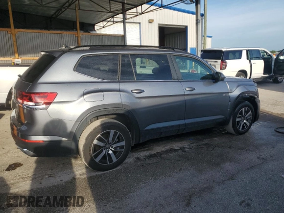 2022 Volkswagen Atlas SE with VIN 1V2DP2CA4NC533230, listed as a Copart auction lot 73013684 with 46,484 mi miles and Clean title. Bid and sale history available at DreamBid. Image 3.