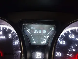 2019 Nissan Versa SV z VIN 3N1CN7APXKL808206, wystawiony jako IAAI lot #41828460 z przebiegiem 95 918 mil mil oraz . Historia ofert i sprzedaży dostępna na DreamBid. Obrazek 16.