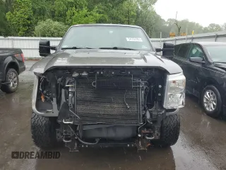 2014 Ford F-250 XL with VIN 1FT7W2B60EEA33908, listed as a Copart auction lot 54752765 with 215,428 mi miles and Salvage title. Bid and sale history available at DreamBid. Image 5.