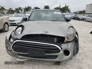 2019 MINI Hardtop 4 Door Cooper with VIN WMWXU1C53K2J02056, listed as a Copart auction lot 76686314 with 44,471 mi miles and Salvage Title. Bid and sale history available at DreamBid. Image 5.