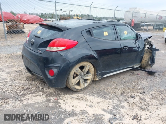 2013 Hyundai Veloster Turbo z VIN KMHTC6AE3DU100962, wystawiony jako IAAI lot #41575187 z przebiegiem Nie podano mil oraz . Historia ofert i sprzedaży dostępna na DreamBid. Obrazek 4.