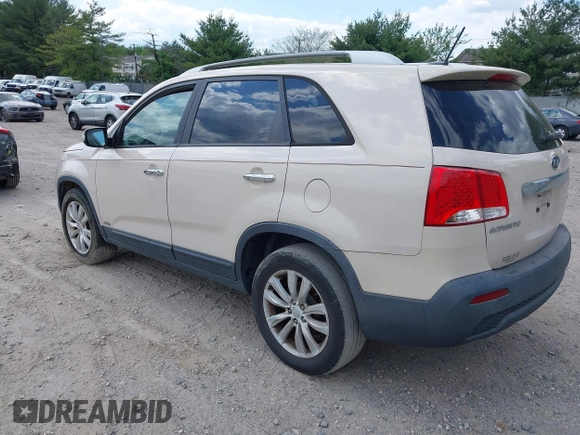 2011 Kia Sorento EX with VIN 5XYKUDA20BG031931, listed as a IAAI auction lot 42234673 with 171,221 mi miles and . Bid and sale history available at DreamBid. Image 3.