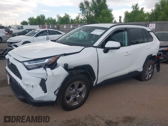2024 Toyota RAV4 XLE with VIN 2T3P1RFV2RW454181, listed as a IAAI auction lot 42673458 with 31,803 mi miles and . Bid and sale history available at DreamBid. Image 14.