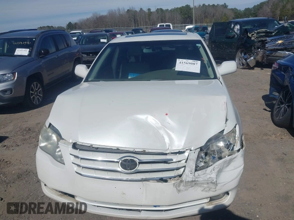 2007 Toyota Avalon XL with VIN 4T1BK36B17U196283, listed as a IAAI auction lot 41569087 with 370,304 mi miles. Bid and sale history available at carsss.com. Image 12.