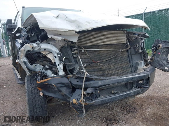 2020 Ford F-250 XL с VIN 1FT7X2B66LED41286, выставлен на аукционе IAAI как лот 42108623 с пробегом Не указан миль и . История ставок и продаж доступна на DreamBid. Изображение 6.