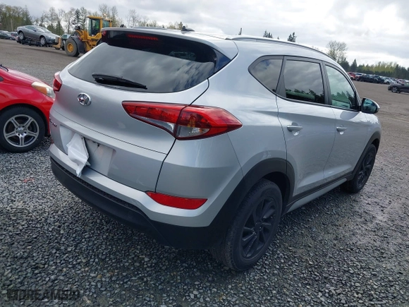 2017 Hyundai Tucson SE Plus with VIN KM8J33A40HU449337, listed as a IAAI auction lot 42010707 with 55,383 mi miles. Bid and sale history available at carsss.com. Image 4.