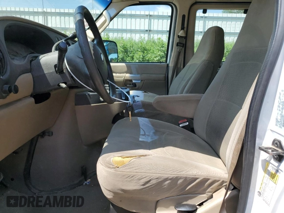 2007 Ford Econoline Passenger XL with VIN 1FBSS31L67DA94471, listed as a Copart auction lot 65384105 with 192,077 mi miles and Clean title. Bid and sale history available at DreamBid. Image 7.