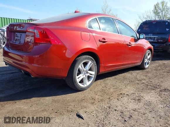 2015 Volvo S60 T5 Premier with VIN YV1612TB3F1309765, listed as a IAAI auction lot 42108221 with 103,874 mi miles. Bid and sale history available at carsss.com. Image 4.