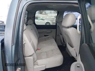 2009 Chevrolet Silverado 1500 LT with VIN 2GCEK233591134697, listed as a IAAI auction lot 41716904 with 211,681 mi miles and . Bid and sale history available at DreamBid. Image 8.