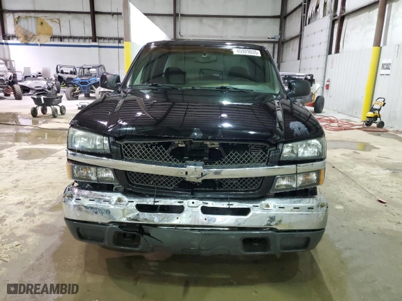 2003 Chevrolet Silverado 2500HD LS with VIN 1GCHK23163F104684, listed as a Copart auction lot 45929035 with 251,029 mi miles and Salvage Title. Bid and sale history available at carsss.com. Image 5.