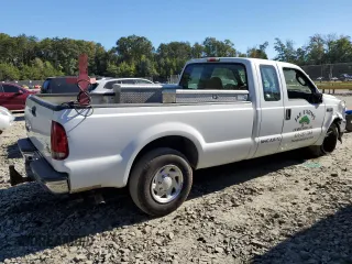 2004 Ford Super Duty F-250 XL with VIN 1FTNX20L14EB23953, listed as a Copart auction lot 75155324 with 140,379 mi miles and Salvage Title. Bid and sale history available at carsss.com. Image 3.