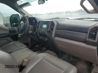 2019 Ford F-250 XL с VIN 1FD7X2B6XKEC82785, выставлен на аукционе Copart как лот 61335995 с пробегом 150 080 миль миль и На запчасти • Non repairable. История ставок и продаж доступна на DreamBid. Изображение 8.
