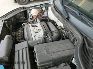 2013 Volkswagen Tiguan S с VIN WVGBV7AX5DW528419, выставлен на аукционе IAAI как лот 43330544 с пробегом 138 227 миль миль и . История ставок и продаж доступна на DreamBid. Изображение 20.