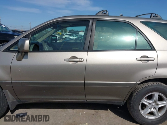 1999 Lexus RX 300 with VIN JT6HF10U6X0092078, listed as a IAAI auction lot 41988259 with 144,148 mi miles and . Bid and sale history available at DreamBid. Image 14.