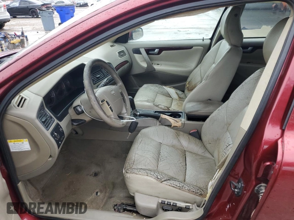 2004 Volvo V70 with VIN YV1SW59V642416626, listed as a Copart auction lot 42795645 with 231,943 mi miles and Salvage Title. Bid and sale history available at carsss.com. Image 7.