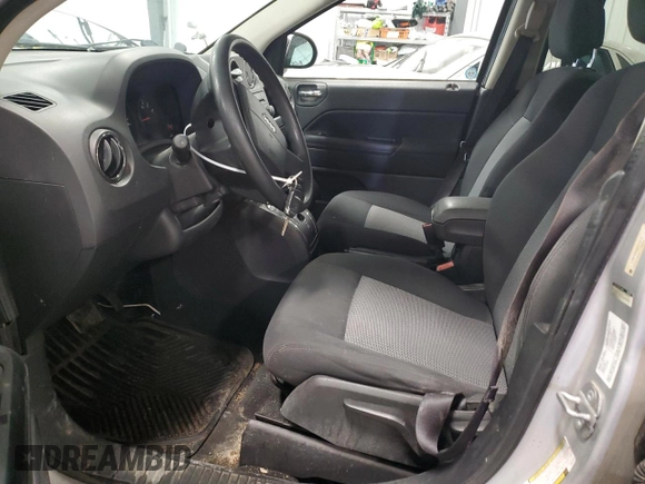 2010 Jeep Compass Sport with VIN 1J4NF4FB4AD512613, listed as a Copart auction lot 47548255 with 123,149 mi miles and Clean Title. Bid and sale history available at carsss.com. Image 7.