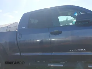 2008 Toyota Tundra 4WD Truck with VIN 5TFBV54178X034448, listed as a IAAI auction lot 41686916 with 185,201 mi miles. Bid and sale history available at carsss.com. Image 13.