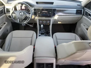 2020 Volkswagen Atlas SEL z VIN 1V2MR2CA1LC504193, wystawiony jako Copart lot #44369765 z przebiegiem 37 501 mil mil oraz Szkoda całkowita • Salvage title. Historia ofert i sprzedaży dostępna na DreamBid. Obrazek 8.