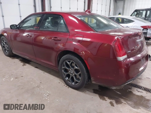 2018 Chrysler 300 S с VIN 2C3CCAGG5JH302401, выставлен на аукционе IAAI как лот 41493239 с пробегом 171 610 миль миль и . История ставок и продаж доступна на DreamBid. Изображение 3.