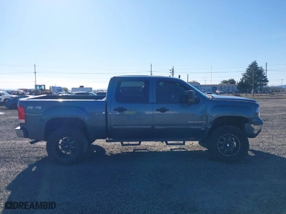 2009 GMC Sierra 1500 Work Truck with VIN 3GTEK13389G192899, listed as a IAAI auction lot 41674284 with 181,213 mi miles. Bid and sale history available at carsss.com. Image 13.
